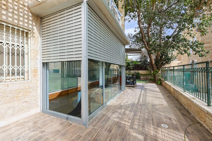 דירת גן למכירה בירושלים (תיווך) — 3