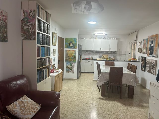 דירה למכירה בירושלים (תיווך) — 4