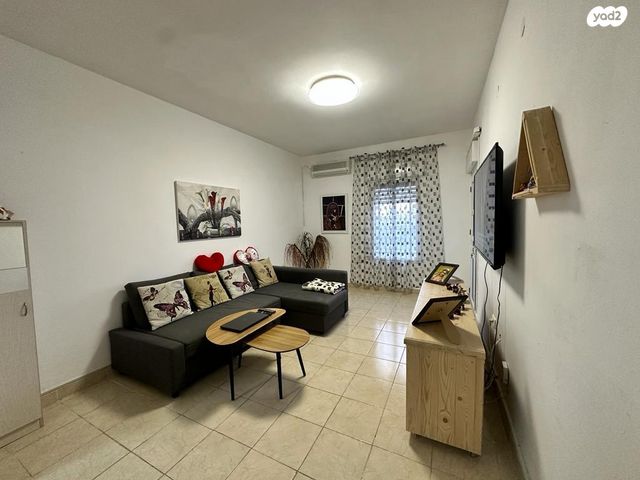 דרך יד לבנים 68