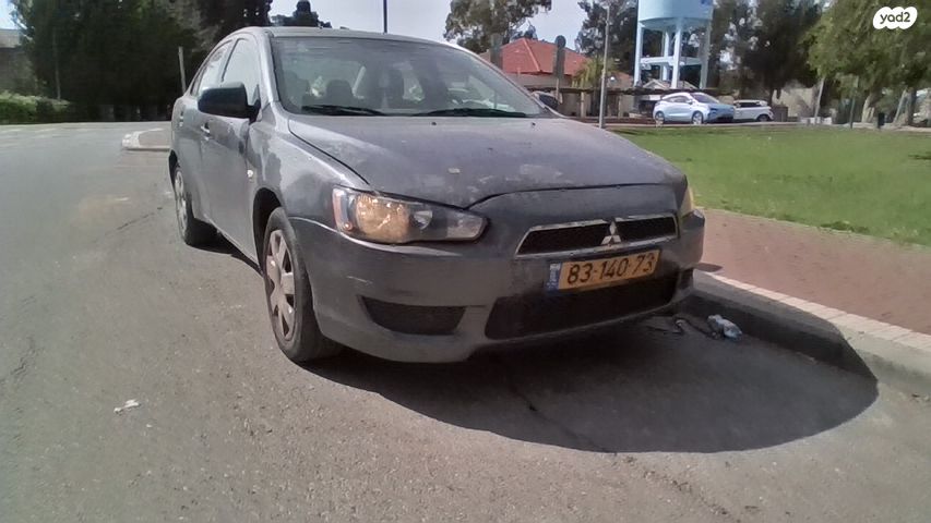 מודעת רכב מיצובישי לנסר