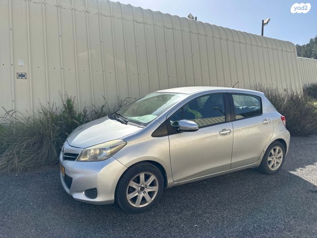 מודעת רכב טויוטה יאריס