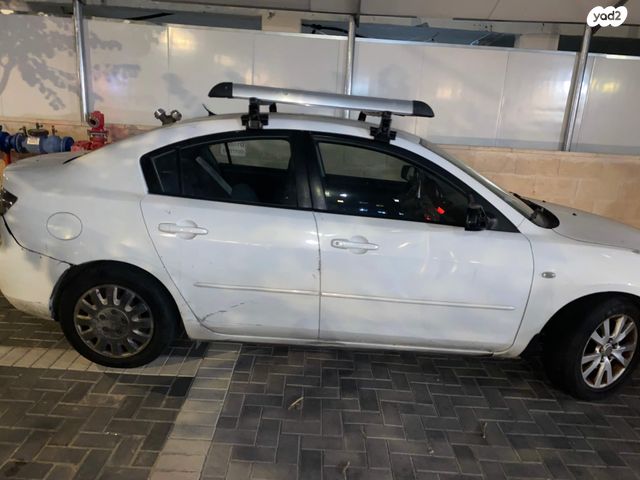 מודעת רכב מאזדה 3