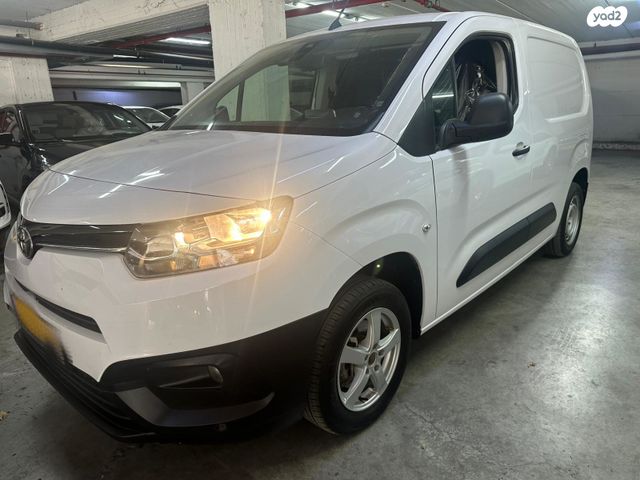 מודעת רכב טויוטה פרואייס סיטי 1