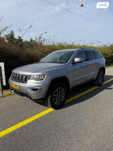 מודעת רכב ג'יפ גרנד צ'ירוקי