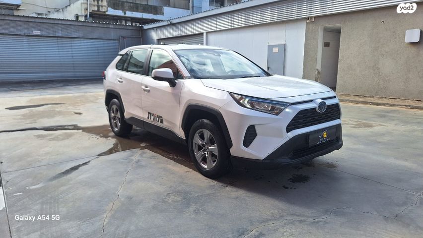 מודעת רכב טויוטה RAV4