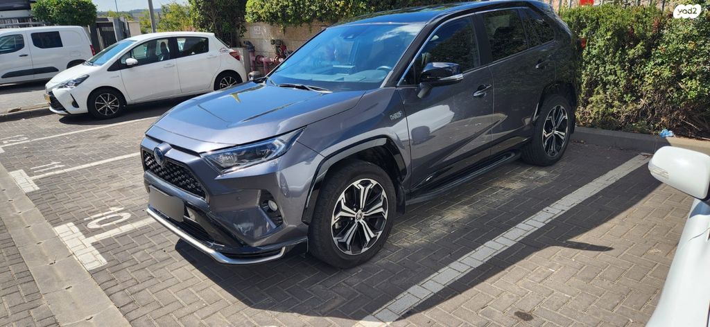 מודעת רכב טויוטה RAV4