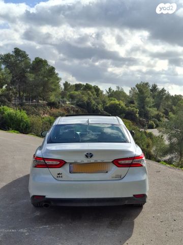 מודעת רכב טויוטה קאמרי 1