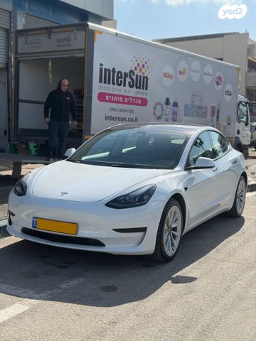 מודעת רכב טסלה מודל 3 2