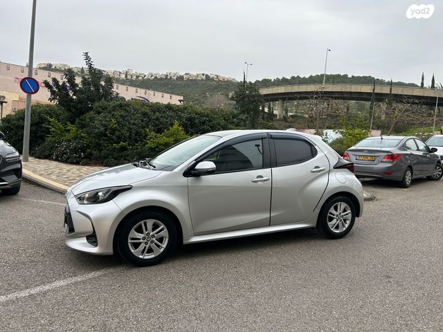 מודעת רכב טויוטה יאריס