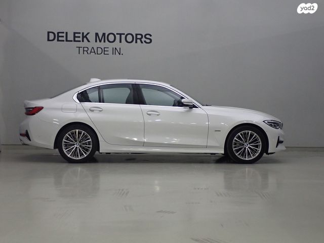 מודעת רכב ב מ וו סדרה 3 2