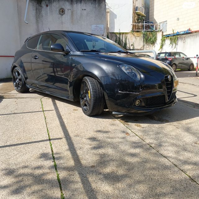 מודעת רכב אלפא רומיאו מיטו 2