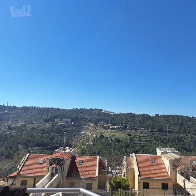 דירת גן למכירה בירושלים — 4