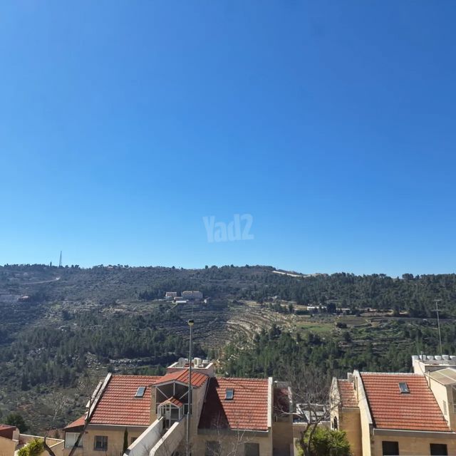דירת גן למכירה בירושלים — 5