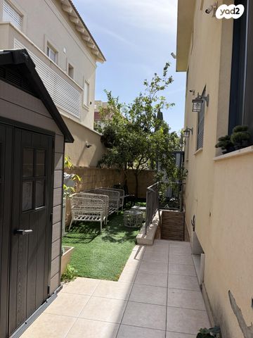 האדמו"ר רבי שלום איפרגן 6