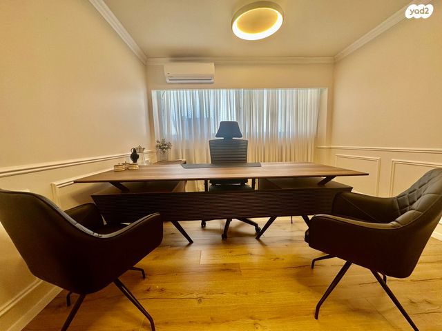 יהושע חנקין 48