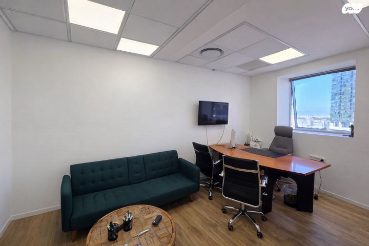 דרך זאב ז'בוטינסקי 7