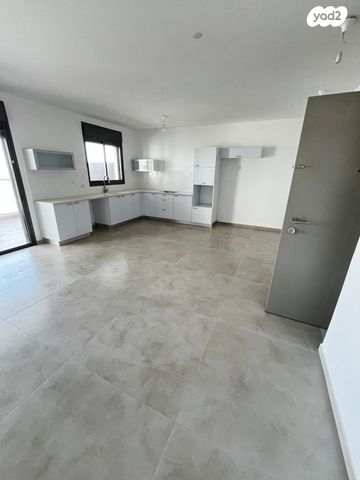 מרים בן פורת 3