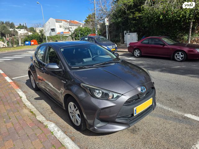 מודעת רכב טויוטה יאריס