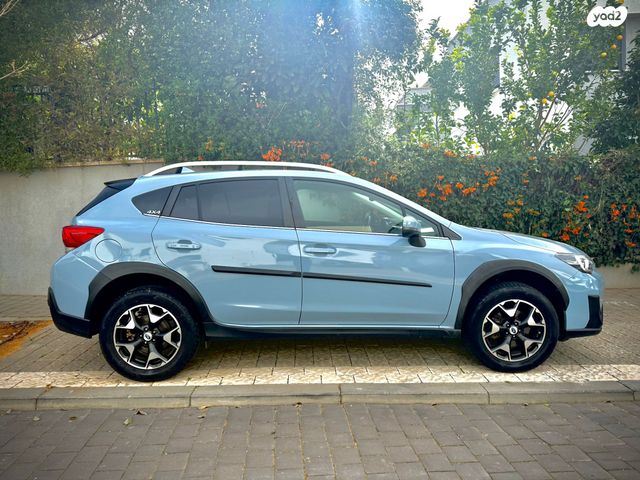 מודעת רכב סובארו XV