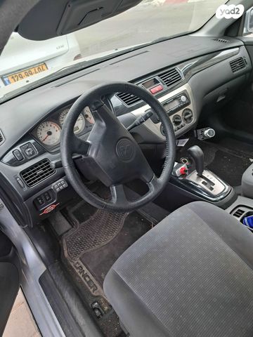 מודעת רכב מיצובישי לנסר