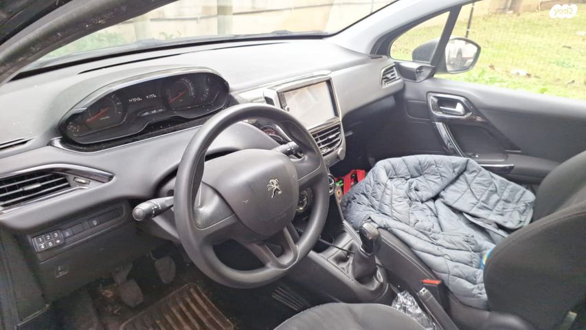 מודעת רכב פיג'ו 208