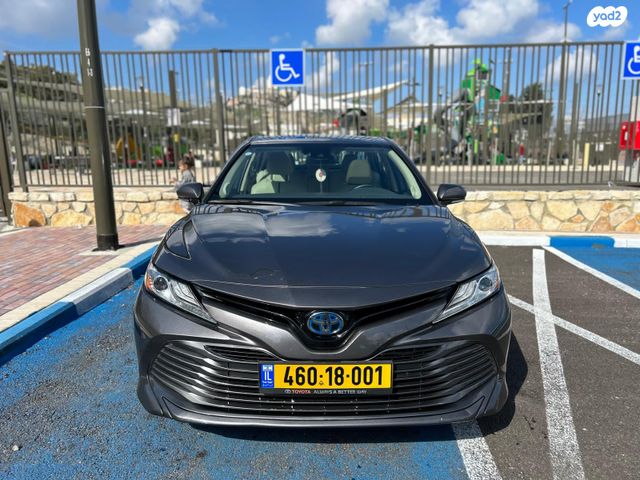 מודעת רכב טויוטה קאמרי