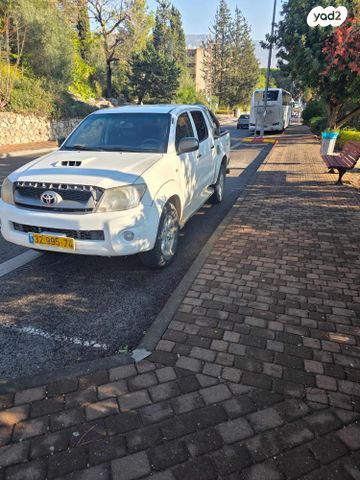 מודעת רכב טויוטה היילקס