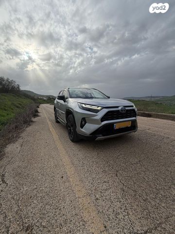 מודעת רכב טויוטה RAV4