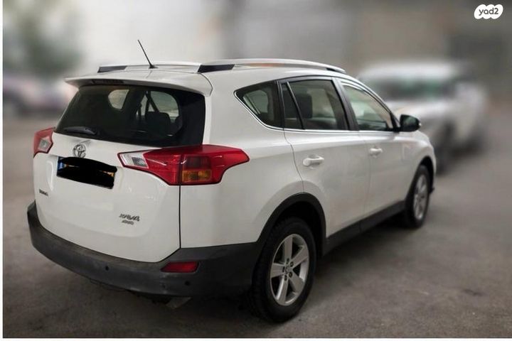 מודעת רכב טויוטה RAV4 2