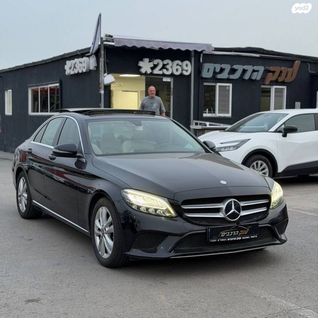 מודעת רכב מרצדס-בנץ C-class