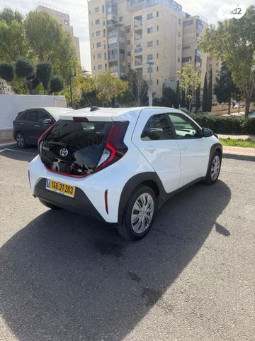 מודעת רכב טויוטה אייגו X 2