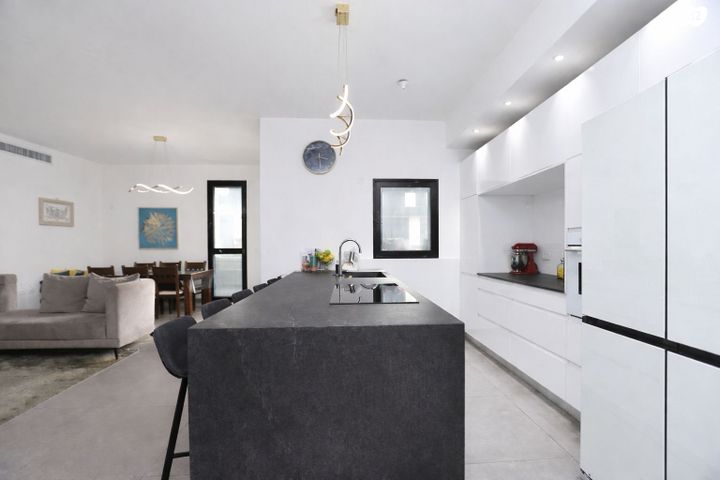 מודעת נכס, נווה זמר, רעננה