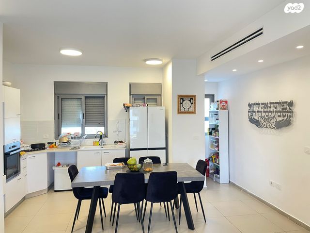 דירה, ספיר 3, אבני חן, חריש