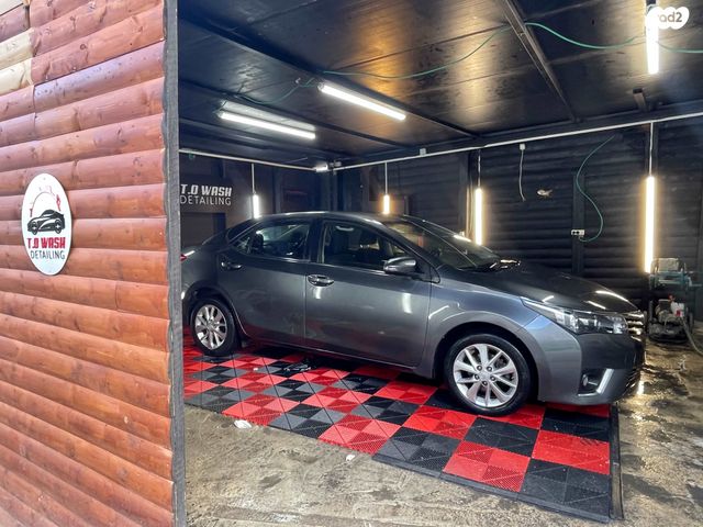 מודעת רכב טויוטה קורולה