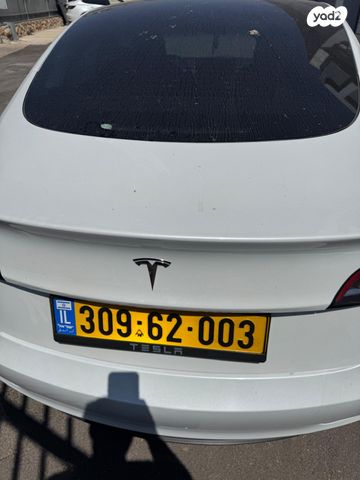מודעת רכב טסלה מודל 3