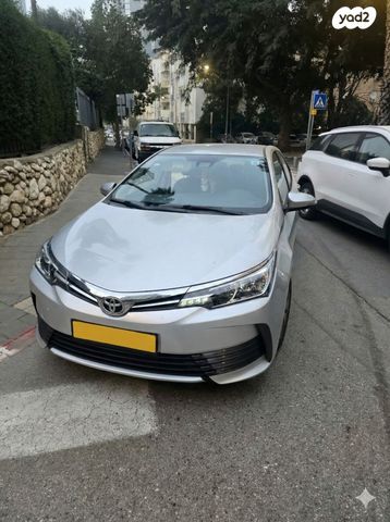 מודעת רכב טויוטה קורולה