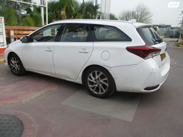 מודעת רכב טויוטה אוריס