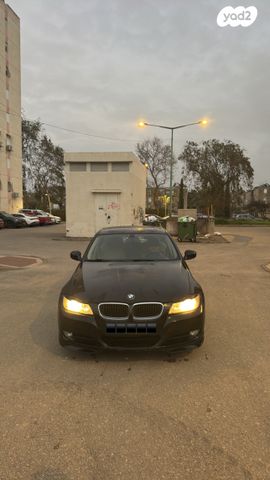 מודעת רכב ב מ וו סדרה 3