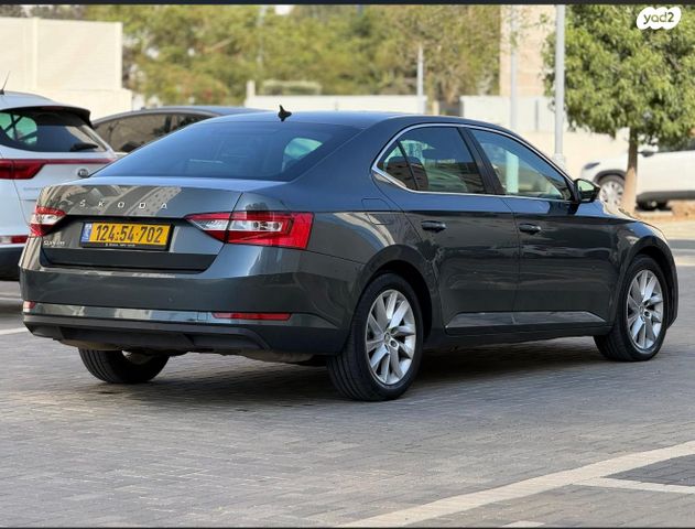 מודעת רכב סקודה סופרב