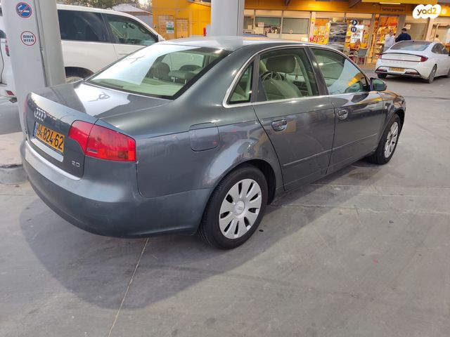 מודעת רכב אאודי A4