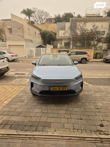 מודעת רכב ג׳ילי Geometry C