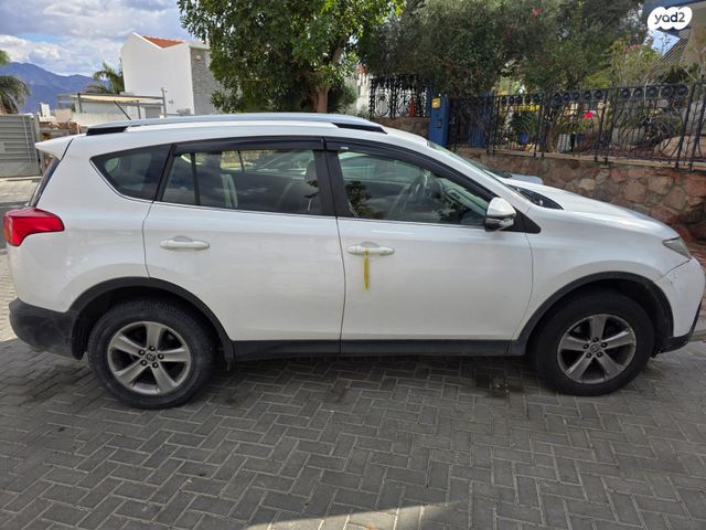 מודעת רכב טויוטה RAV4