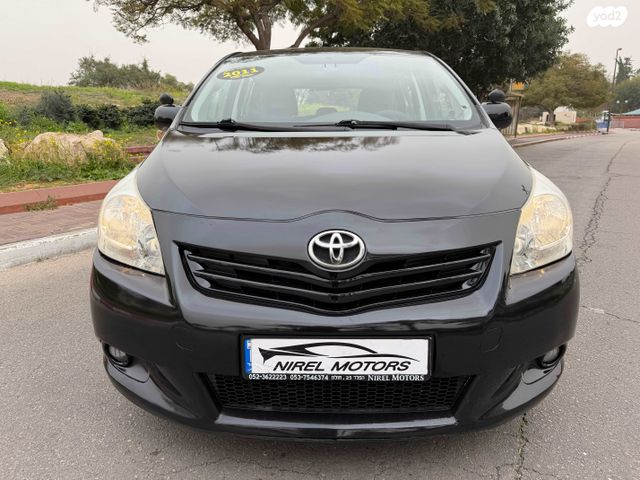 מודעת רכב טויוטה ורסו