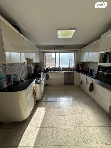 שדרות ששת הימים 19