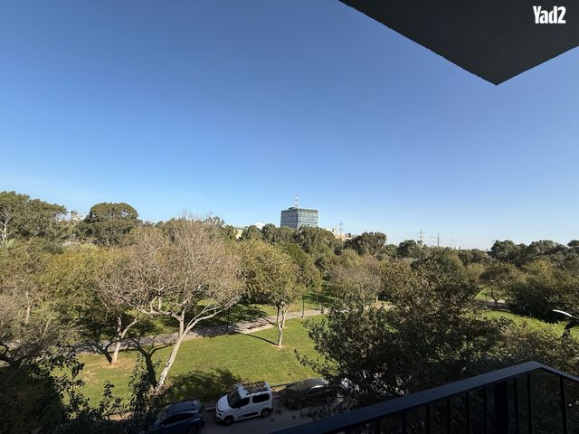 דירה 4 חדרים ברחוב הרב קוסובסקי, תל אביב יפו