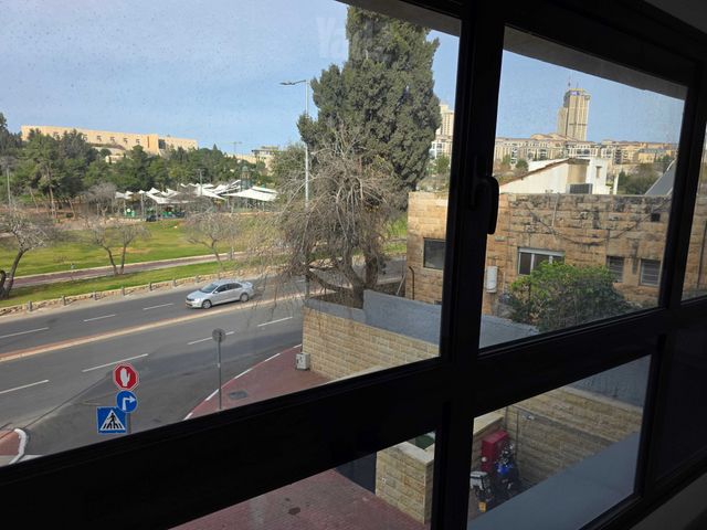 דירה למכירה בירושלים (תיווך) — 3