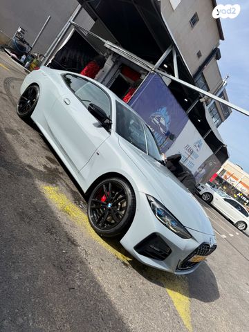 מודעת רכב ב מ וו סדרה 4