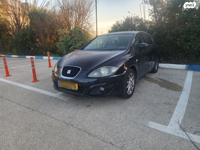 מודעת רכב סיאט לאון