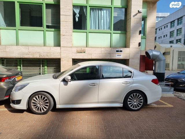 מודעת רכב סובארו B4/לגאסי