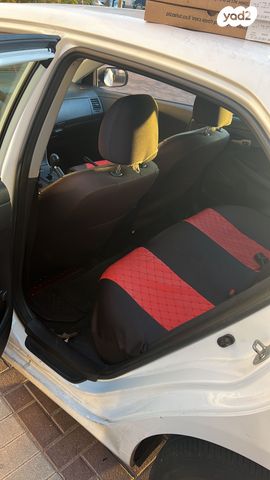 מודעת רכב טויוטה קורולה